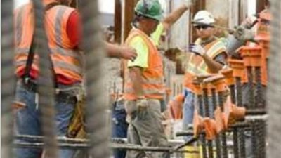 الطن بكااام ؟ .. سعر حديد التسليح والأسمنت في الأسواق المصرية