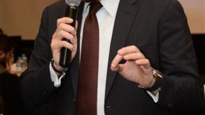 خبير اقتصادي: تأسيس منصة استثمارية بين مصر والإمارات سيؤدي لانخفاض الأسعار وتوفير فرص العمل