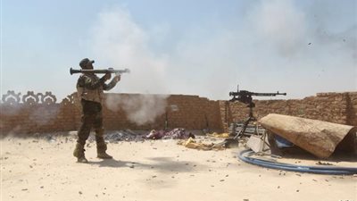 اشتباكات بين الحشد الشعبي وعناصر داعش غربي العراق