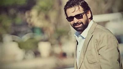 تفاصيل لقاء كريم عبد العزيز مع المخرج العالمي جاي ريتشي