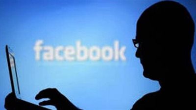 مجهول يهدد بفضح ممثلة شهيرة ونشر صورها الحميمة مع زوجها