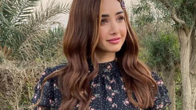 ”حلوة الدنيا سكر” .. هنا الزاهد تكشف حقيقة حملها