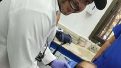 أبرزهم هنيدي.. مشاهير لم يسلموا من قبضة الطبيب المتحرش