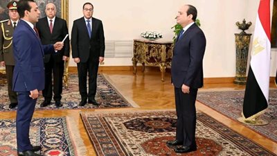 تجديد الثقة في الدكتور حازم عمر كـ نائب لمحافظ  قنا