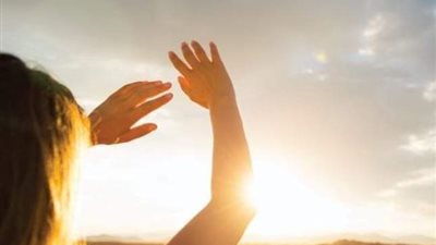 ” عشان تلحق نفسك ” ..  كيف نحمي بشرتنا من أضرار أشعة الشمس ؟
