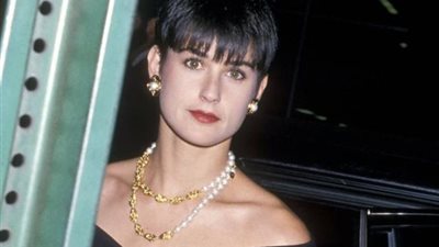 بعد إثارتها للجدل.. هل خضعت «ديمي مور» لعمليات تجميل جديدة؟