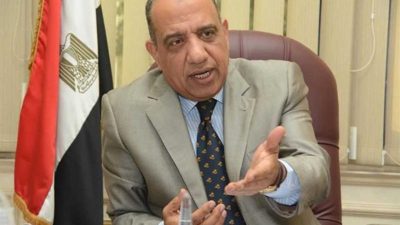 محمود عصمت وزير الكهرباء