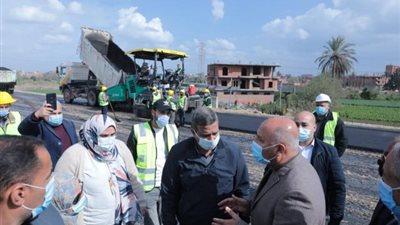 وزير النقل يكشف تفاصيل مشروع تطوير طريق ”المنصورة ـ جمصة”