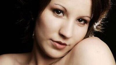 المرأة اللعوب.. تمارس الجنس 6 مرات في اليوم .. زوجها طلقها لعدم قدرته علي تلبية طلباتها