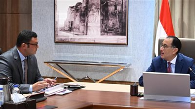 رئيس الوزراء يكلف وزير الإسكان الجديد بسرعة إنهاء المشروعات الكبرى خلال الفترة المقبلة