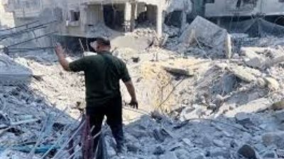 عاجل.. قصف إسرائيلى يدمر منزل كامل بحى الدرج شرقى مدينة غزة