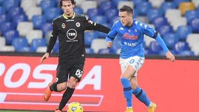 نابولي يكمل عقد المتأهلين إلى نصف نهائي كأس إيطاليا