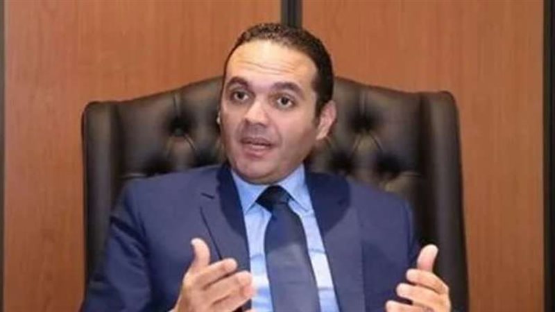 الدكتور مدحت نافع