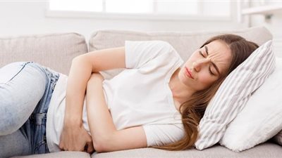 3 حيل سحرية لأوضاع النوم أثناء الدورة الشهرية