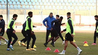 الإسماعيلى يختتم استعداداته لبيراميدز وحضور اللجنة الفنية