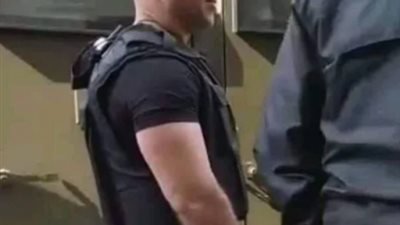 بالصور .. أحمد مكي بزي الشرطة من كواليس مسلسل ”الاختيار 2”