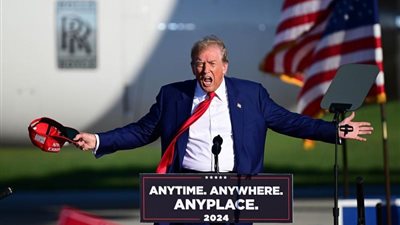 أمريكا على أعتاب ثورة.. تفاصيل مشروع 2025 الذي ينفيه ترامب؟