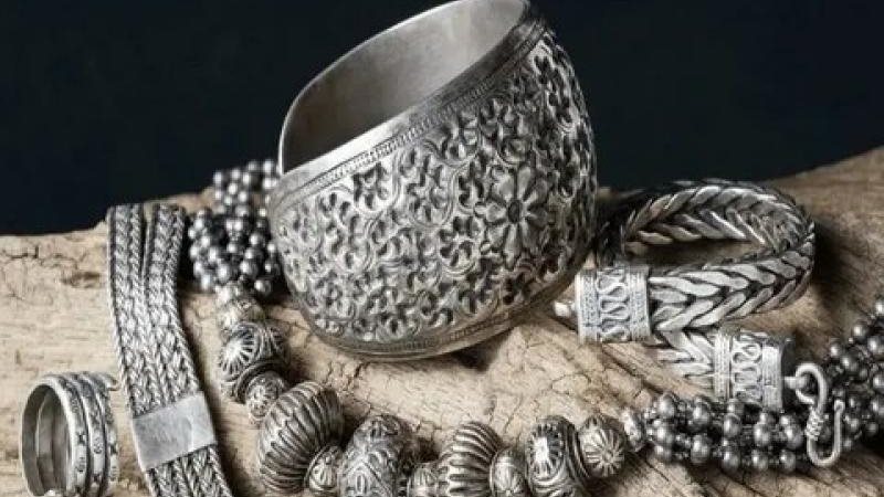 سعر الفضة اليوم بختام