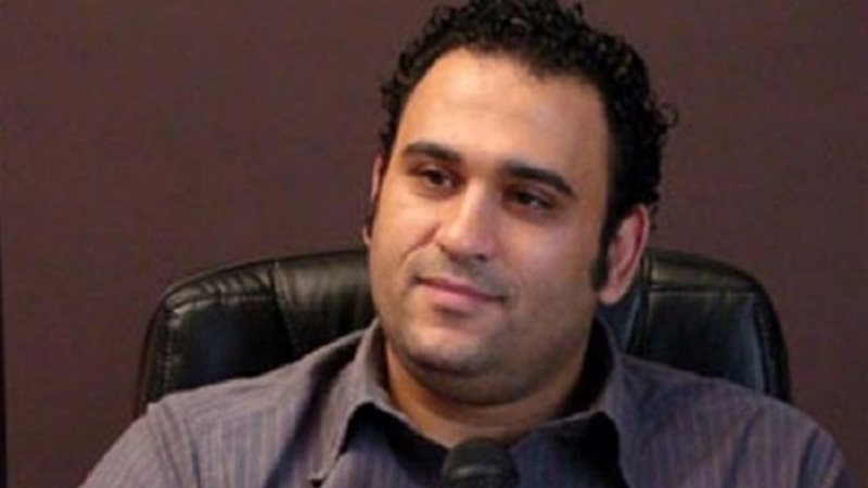 أكرم حسني