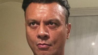 يكشفها مفجر الفضيحة.. معلومات خطيرة تقلب الموازين في قضية طبيب الأسنان المتهم بالتحرش الجنسي بنجوم الفن