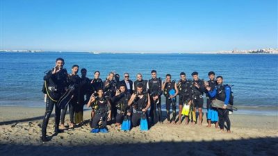 للطلبة والخريجين.. مدارس «الشباب والرياضة» تنظم دورات في الغوص والإنقاذ