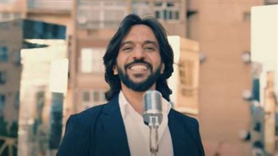 نقيب القراء يحذر بهاء سلطان وحكيم من تسجيل القرآن بصوتيهما