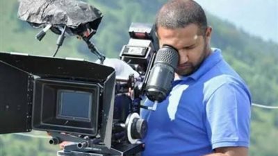 رؤوف عبد العزيز يدفع بـ 5 مواهب شابة للبطولة في ”الطاووس”