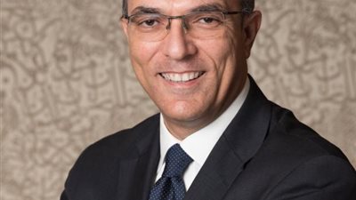 انتخاب دكتور شريف كامل عميد إدارة الأعمال بالجامعة الأمريكية رئيساً لمجلس إدارة جمعية تطوير كليات إدارة الأعمال الدولية