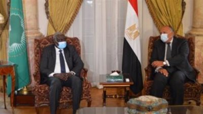 شكرى يبحث مع رئيس مفوضية الاتحاد الأفريقى تطورات أزمة سد النهضة
