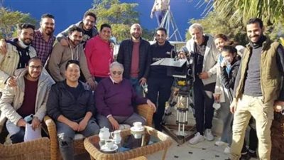 يحيي الفخراني وكريم عفيفي في كواليس تصوير ”نجيب زاهي زركش”