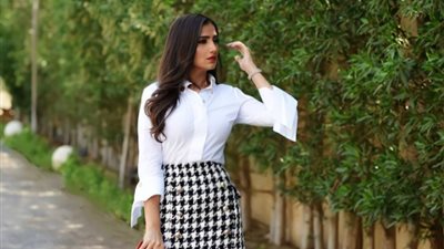 مي عمر من كواليس مسلسل ”لؤلؤ” في أحدث ظهور لها