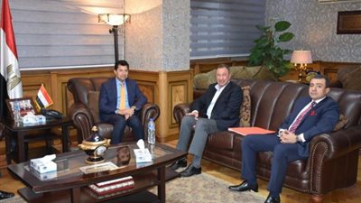 تفاصيل مكالمة وزير الرياضة بمحمود الخطيب قبل ساعة من مباراة الأهلي والدحيل