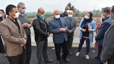 وزير النقل يتفقد طريق المنصورة - جمصة
