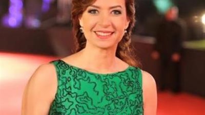 أصابتهم  في أماكن حساسة.. كيف قاومت منال سلامة  المتحرشين؟