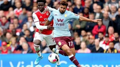 أستون فيلا يتقدم علي أرسنال بهدف في الشوط الأول