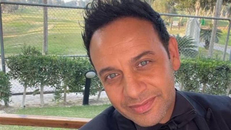 مصطفى قمر