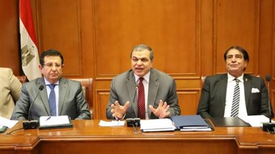 القوى العاملة تسترد مليار و 404 مليون جنيه مستحقات للعمال المصريين بالخارج.. إليك التفاصيل