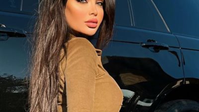 عادتها ولا هتشتريها .. قمر اللبنانية تثير ضجة بصور فاضحة