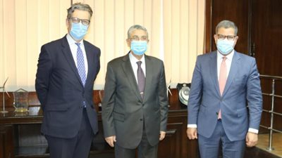 كواليس اللقاء الذى جمع وزير الكهرباء ورئيس الدورة 26 لمؤتمر اتفاقية تغير المناخ