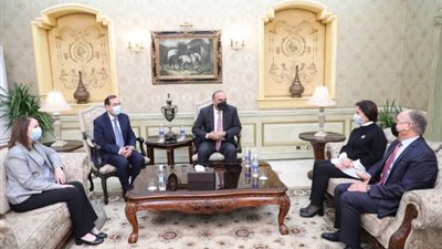 رئيس الوزراء الأردني يصل القاهرة فى زيارة رسمية