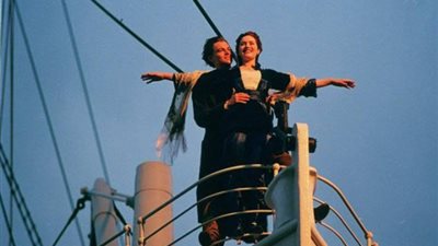 ذكريات تايتانيك تعيد كيت وينسلت للماضي.. تعرف على قصة مشهدها تحت الماء