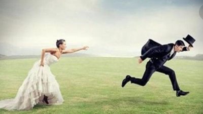 آخر تقاليع كورونا.. حكاية العريس الذى تهجم بالضرب المبرح على مصور في حفل زفافه