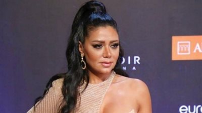 نزار الفارس : أمي أصغر من رانيا يوسف بسنة .. وممكن أعمل لقاء تاني معها