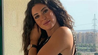 ميرنا نور الدين بإطلالة متميزة في أحدث ظهور لها