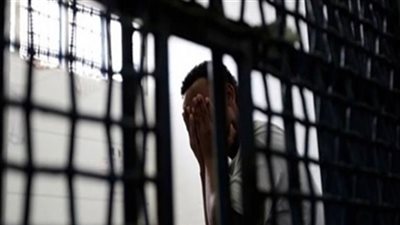 أوهمه بالاحتراف في الخارج .. لاعب كرة شهير يدلي بشهادة مذهلة بشأن اغتصابه من ”الطبيب المتحرش”