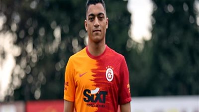 مصطفى محمد يقود هجوم جالطة سراي أمام قاسم باشا