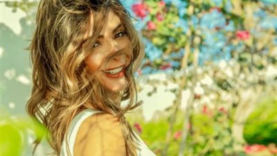 منى زكي تنتظر إشارة لبدء تصوير فيلم ”السرب” أمام أحمد السقا