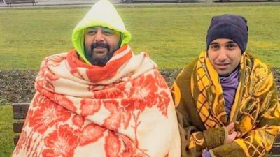 أحمد فهمي وشيكو يسخران من برودة الشتاء: لبسه شيك