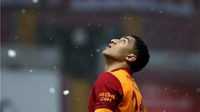 أفضل مهاجم في العالم.. محمد صلاح يطالب  كلوب بالتعاقد مع مصطفي محمد