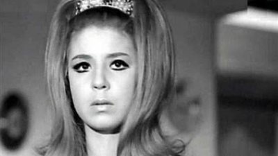 أعتزلت الفن من أجل أسرتها.. علاقتها بشويكار أثارت الجدل.. حكايات شاهيناز طه